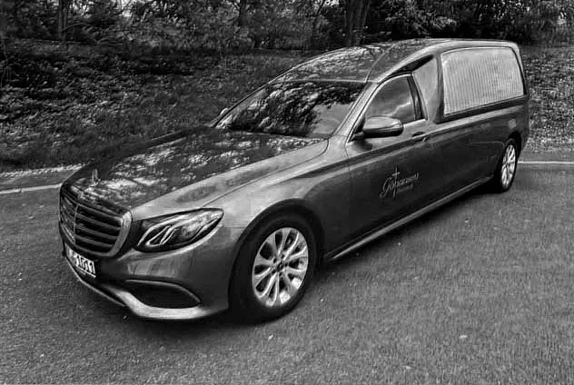 Die Historie unserer Bestattungsfahrzeuge – Göhausen & Co. GmbH