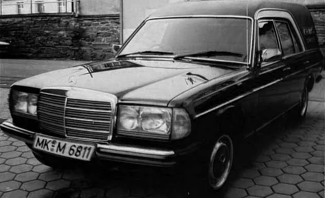 Die Historie unserer Bestattungsfahrzeuge – Göhausen & Co. GmbH
